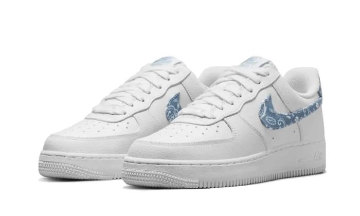 07 Essential White Worn Blue Paisley