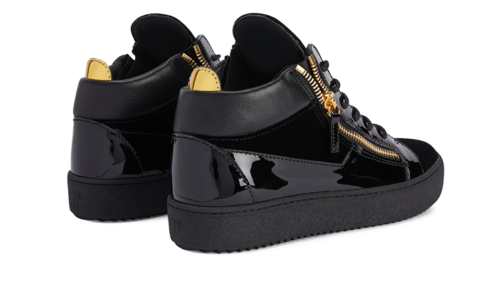Kriss black