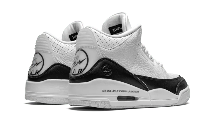 Fragment White Black