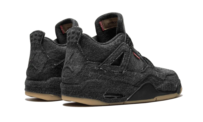 Levi’s Black