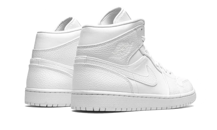 Triple White (2020)