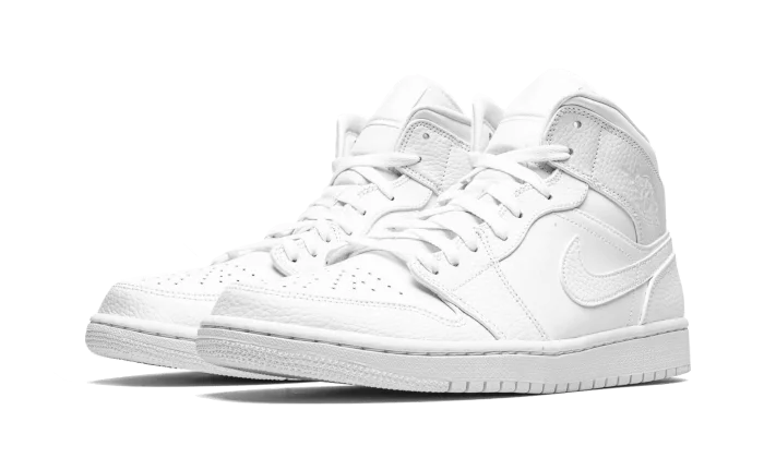 Triple White (2020)