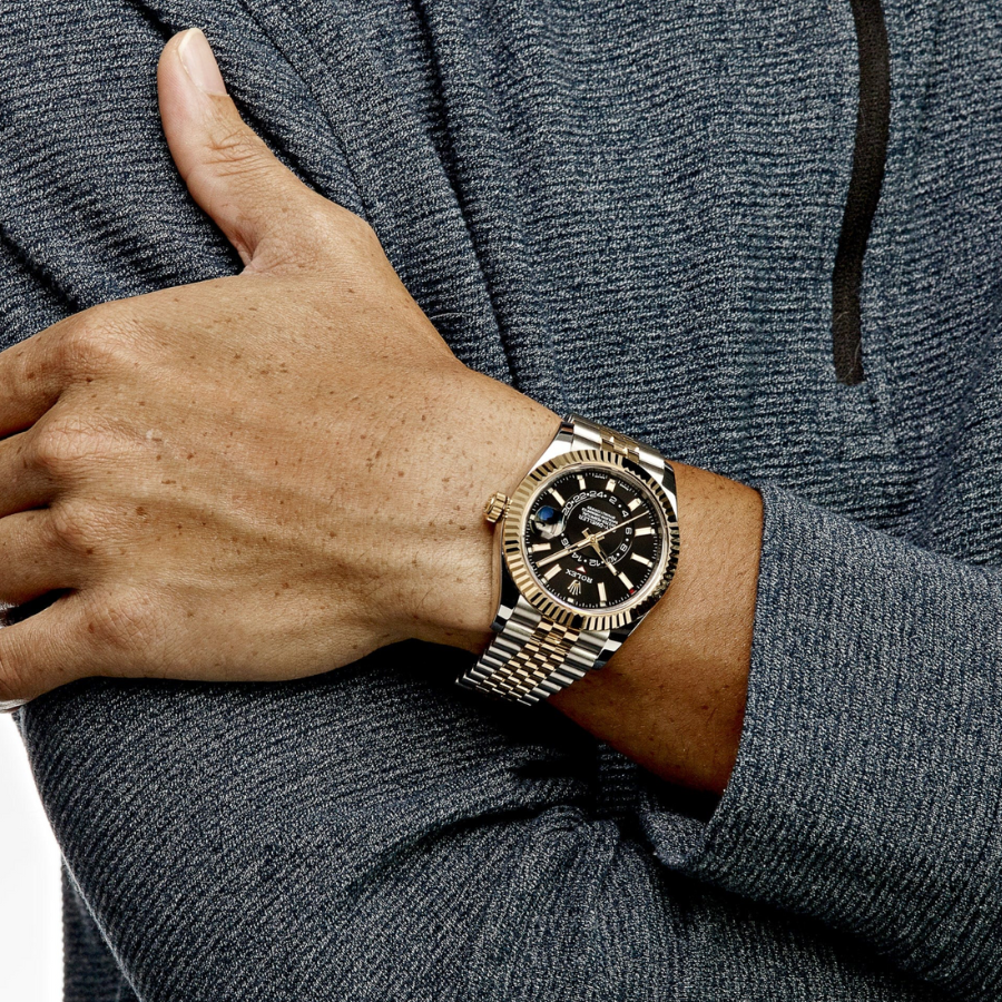 Sky-dweller gold jubilee black dial 42mm