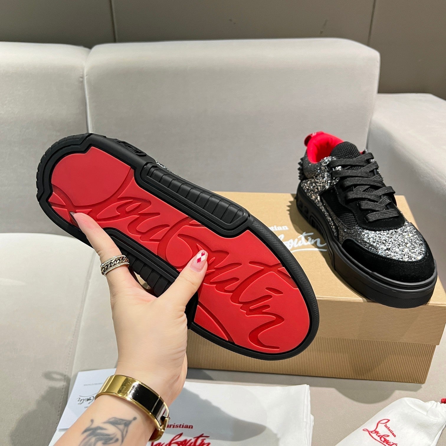Black Red tips