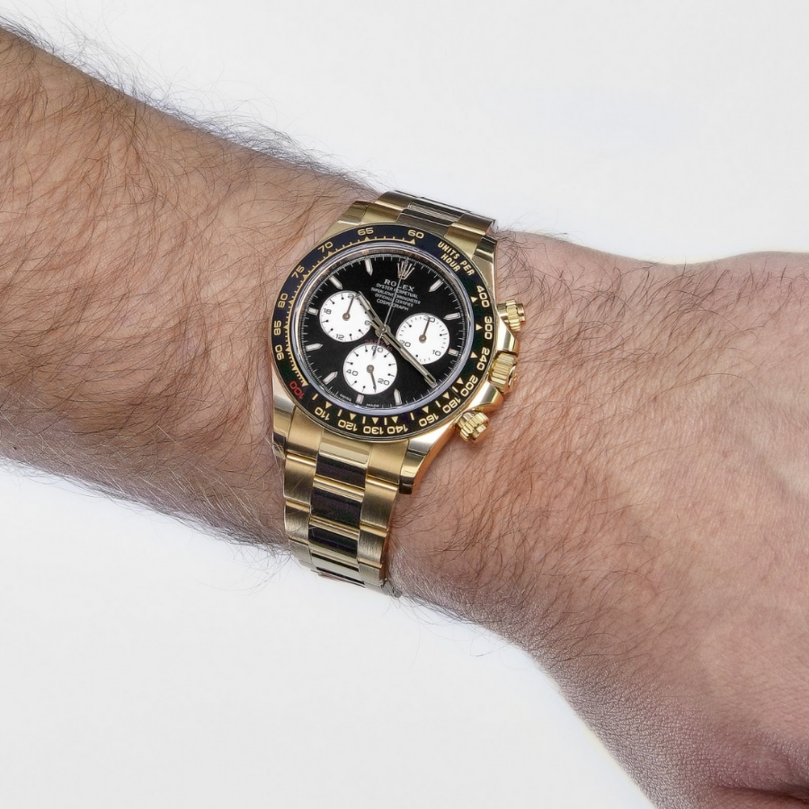 Daytona yellow gold black dial 40mm