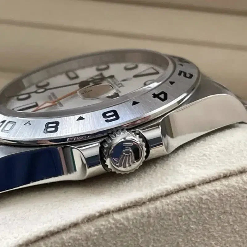 Explorer RLX045