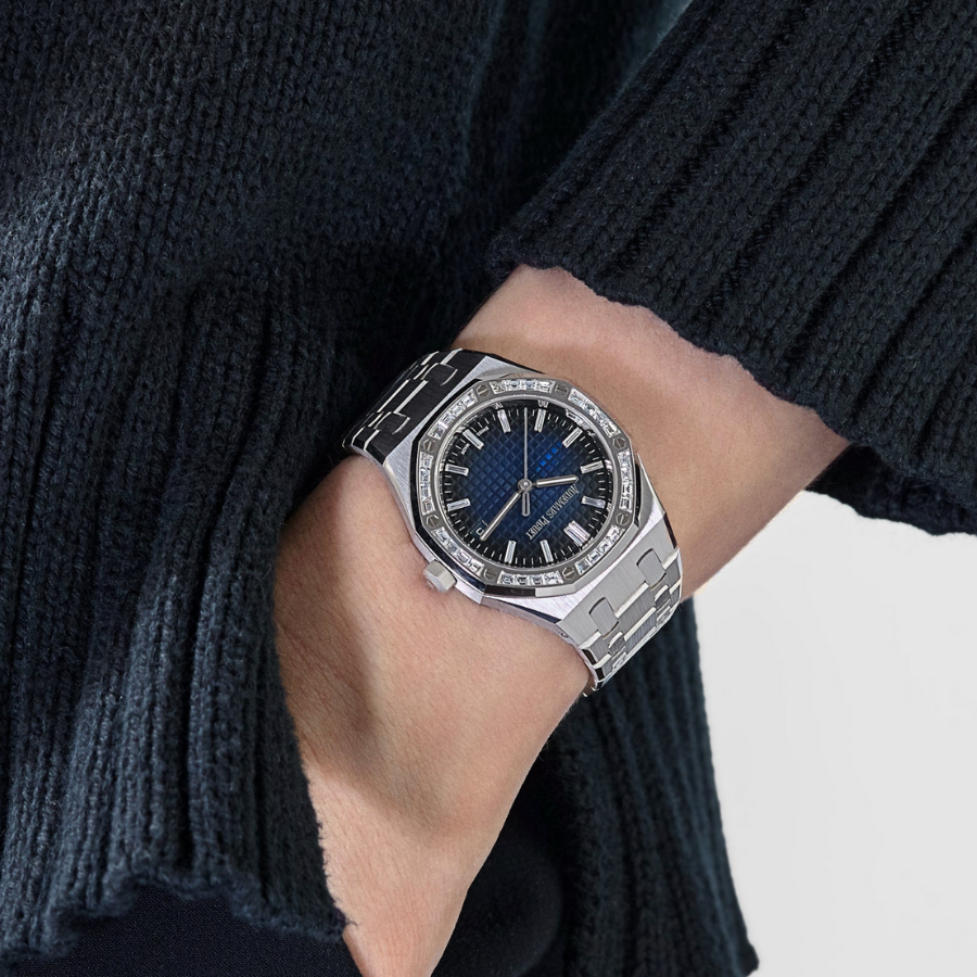 Royal oak smoked blue dial