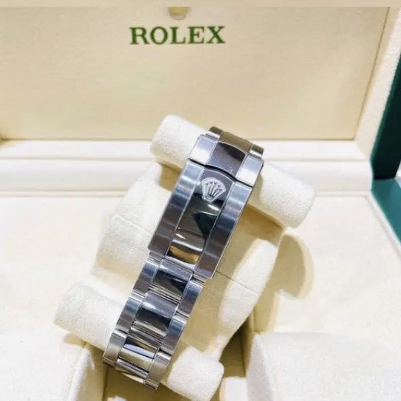 Sky Dweller RLX069