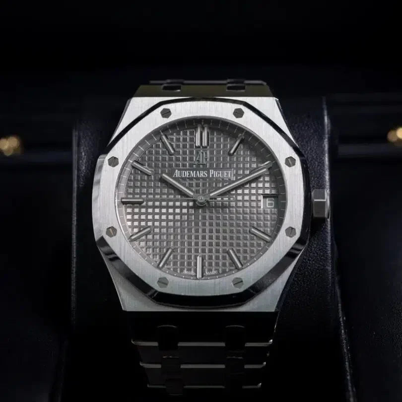 Royal Oak Offshore “Gray” 15400 ADP007