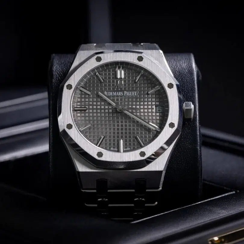 Royal Oak Offshore “Gray” 15400 ADP007