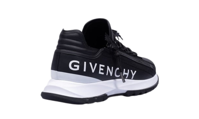 BALCK WRITE WHITE