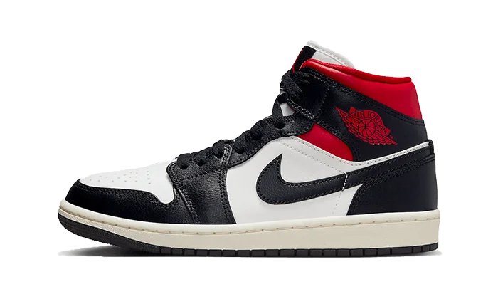 Black Gym Red