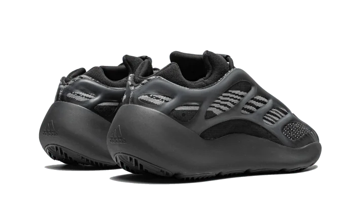 700 V3 Dark Glow
