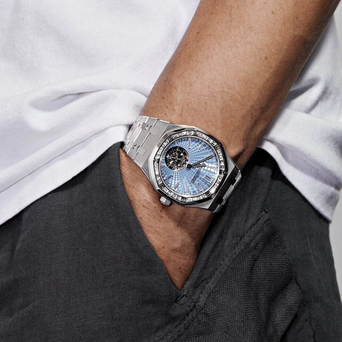 Royal Oak 26535PT.ZZ.1220PT.01 Selfwinding Flying Tourbillon Platinum Light Blue Dial