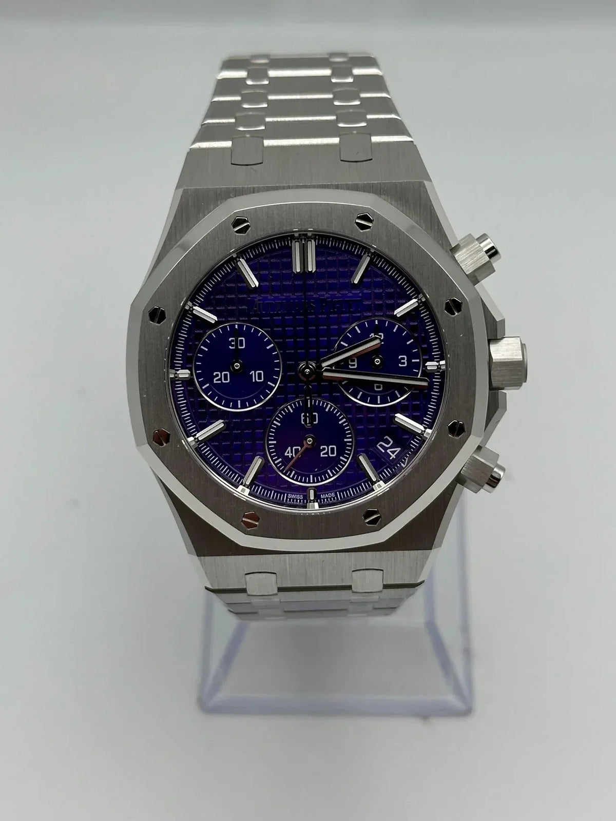 Royal Oak 26240BC.OO.1320BC.01 Chronograph 'Domaine de Murtoli Special Edition' White Gold Purple Dial