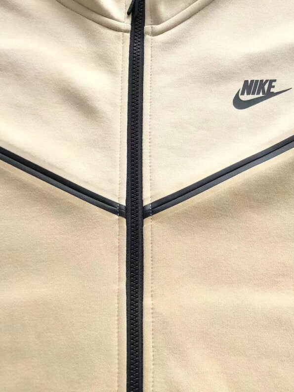 Tech Fleece