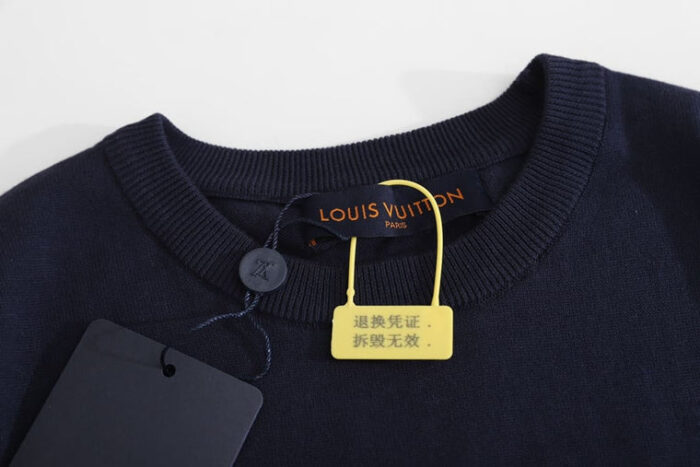 T-SHIRT LOUIS V - Image 6