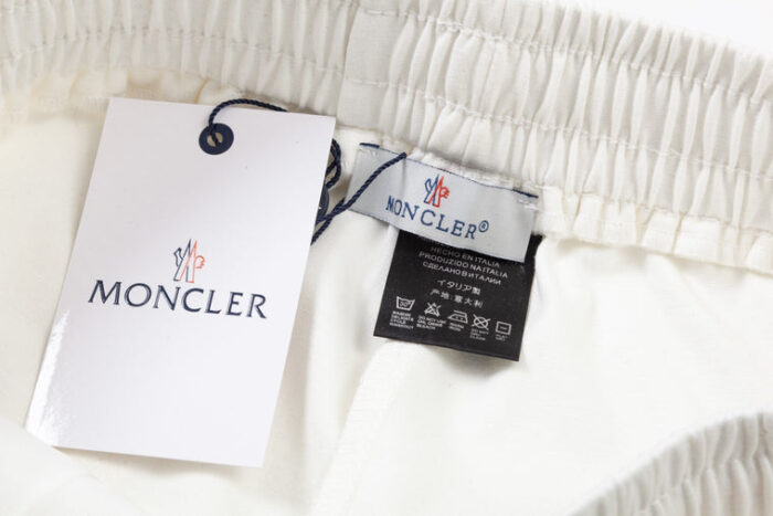 SHORTS M*NCL*R - Image 8
