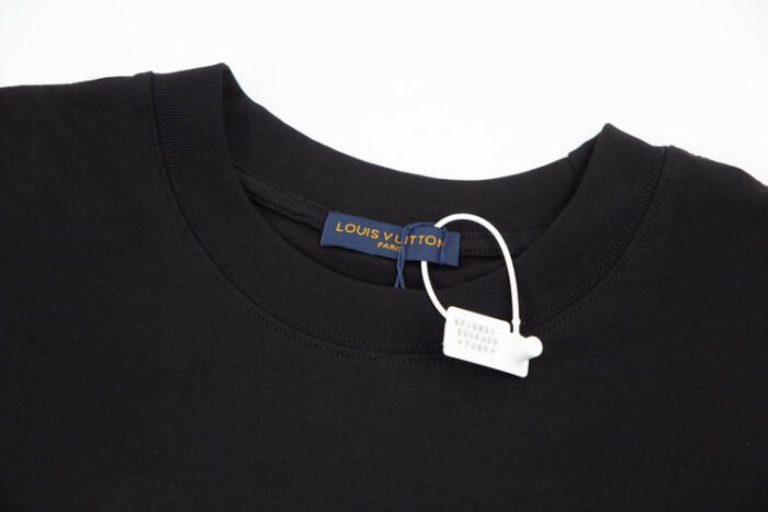 T-SHIRT LOUIS V - Image 3
