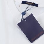 T-SHIRT LOUIS V - Image 11