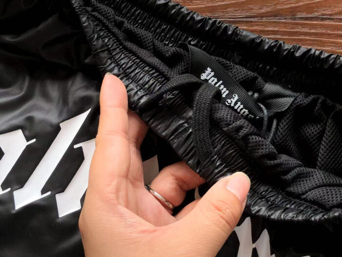 SHORTS P*LM ANG - Image 9