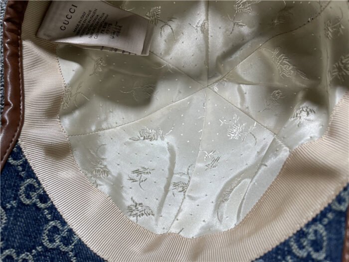 CAP LOUIS V - Image 7