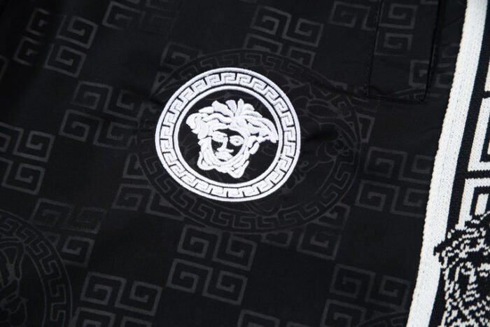 SHORTS VRSCE - Image 8