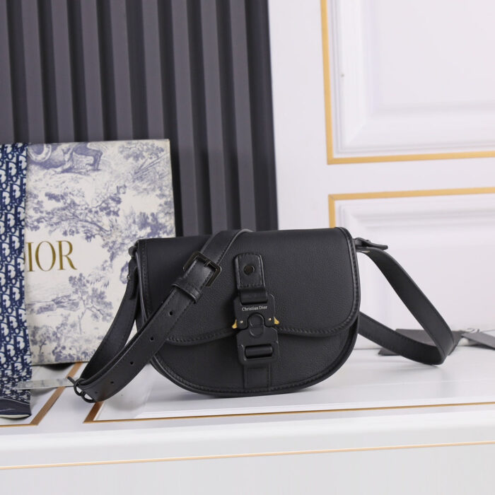 DIOR BAG - Image 1