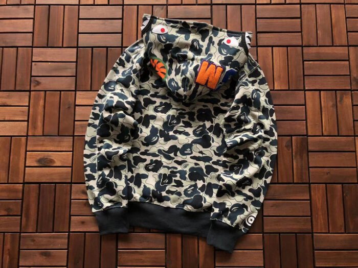 B*PE HOODIE - Image 4