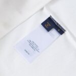 T-SHIRT LOUIS V - Image 15