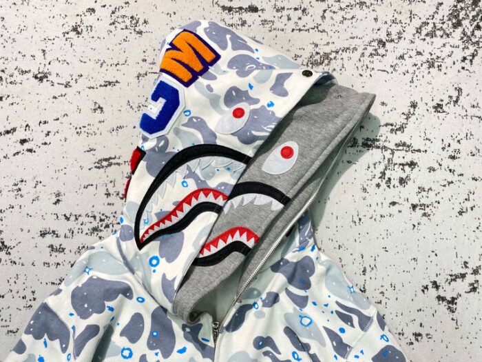 B*PE HOODIE - Image 12