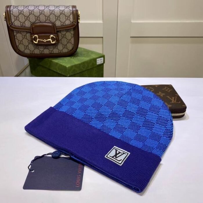 BEANIE LOUIS V - Image 1