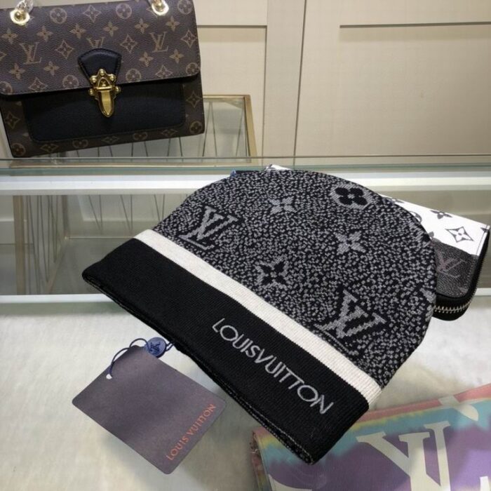 BEANIE LOUIS V - Image 1