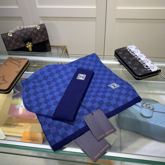 (BEANIE + SCARF) LOUIS V - Image 1