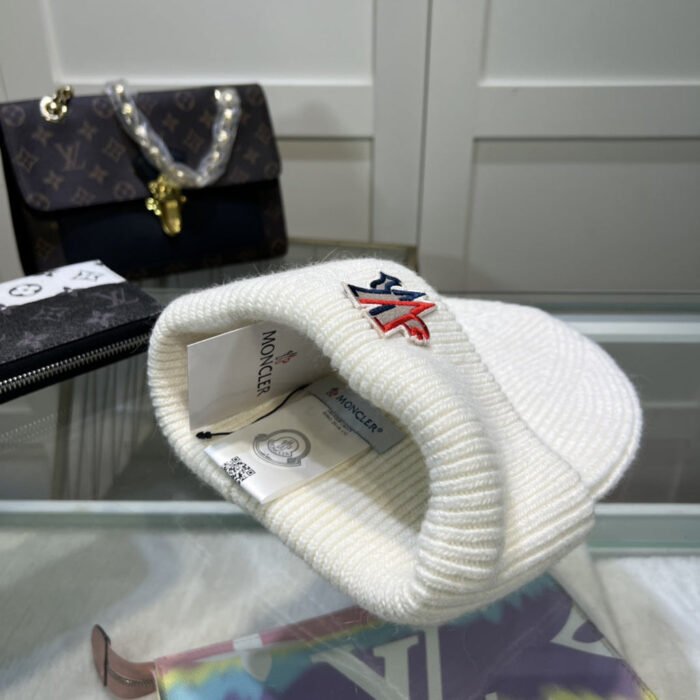 BEANIE M*NCL*R - Image 3