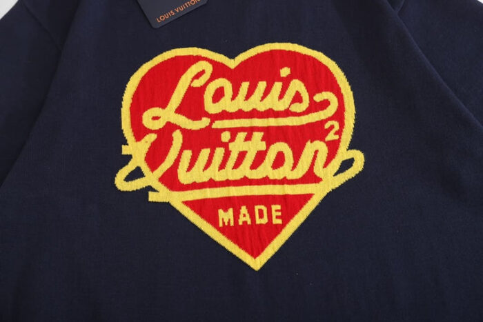 T-SHIRT LOUIS V - Image 5
