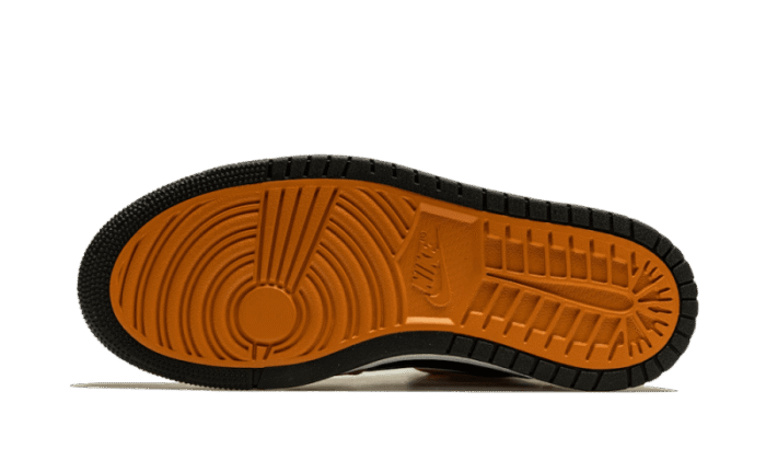 Zoom Air CMFT Black Monarch - Image 4
