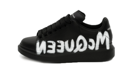 Graffiti oversize black