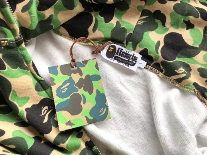 B*PE HOODIE - Image 9