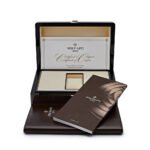 Patek Philippe Aquanaut 5164G-001 'Travel Time' White Gold Blue-Gray Dial (2024) - Image 4