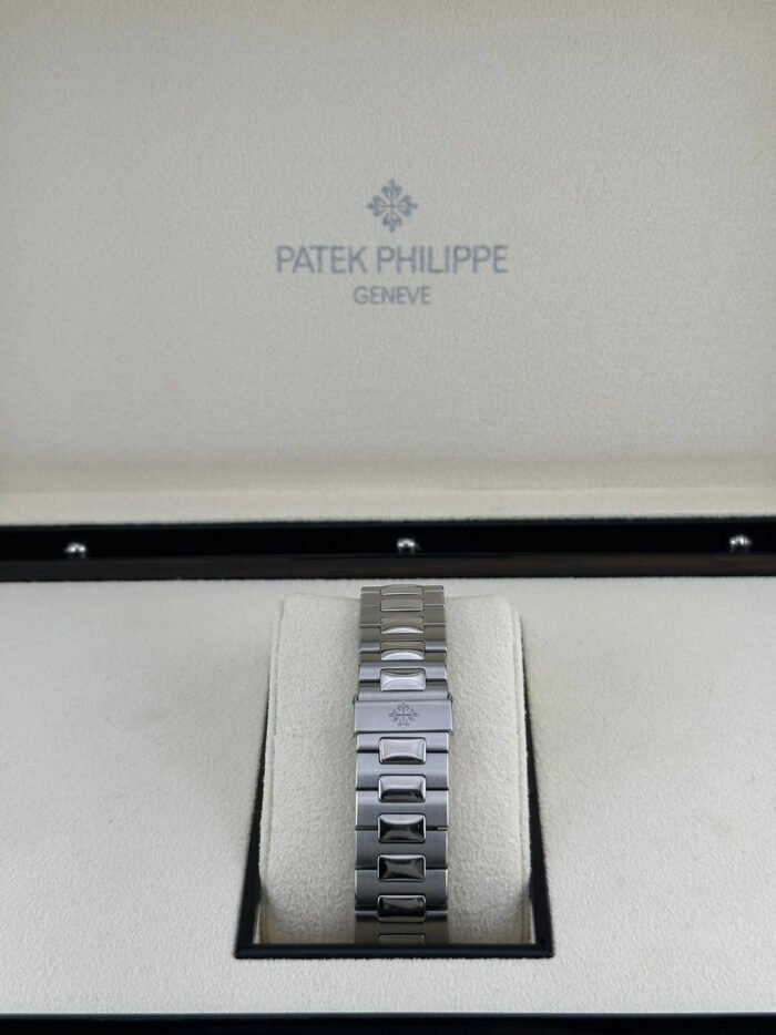 Patek Philippe Nautilus 3710/1A-001 'Jumbo' Power Reserve Indicator Steel - Image 6