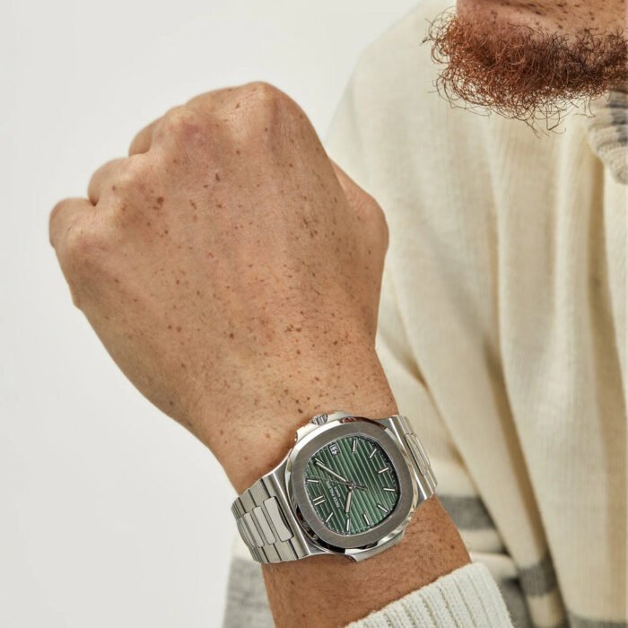 Patek Philippe Nautilus 5711/1A-014 Steel Green Dial (2021) - Image 4