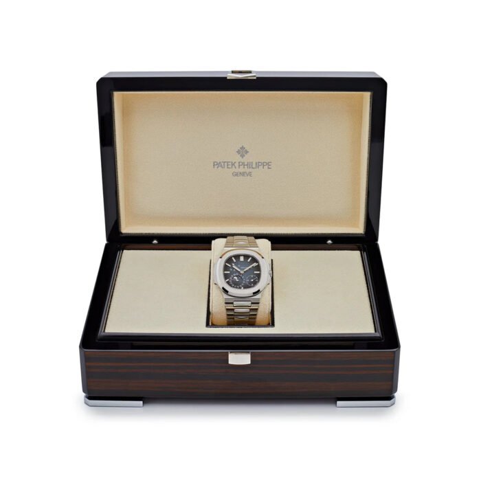 Patek Philippe Nautilus 5712/1A-001 Moon Phase Steel Blue Dial (2021) - Image 2