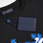 T-SHIRT LOUIS V - Image 15