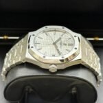 Royal Oak Offshore “White” 15400 ADP006 - Image 3