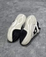 Black White - Image 6