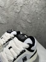 White Black - Image 8